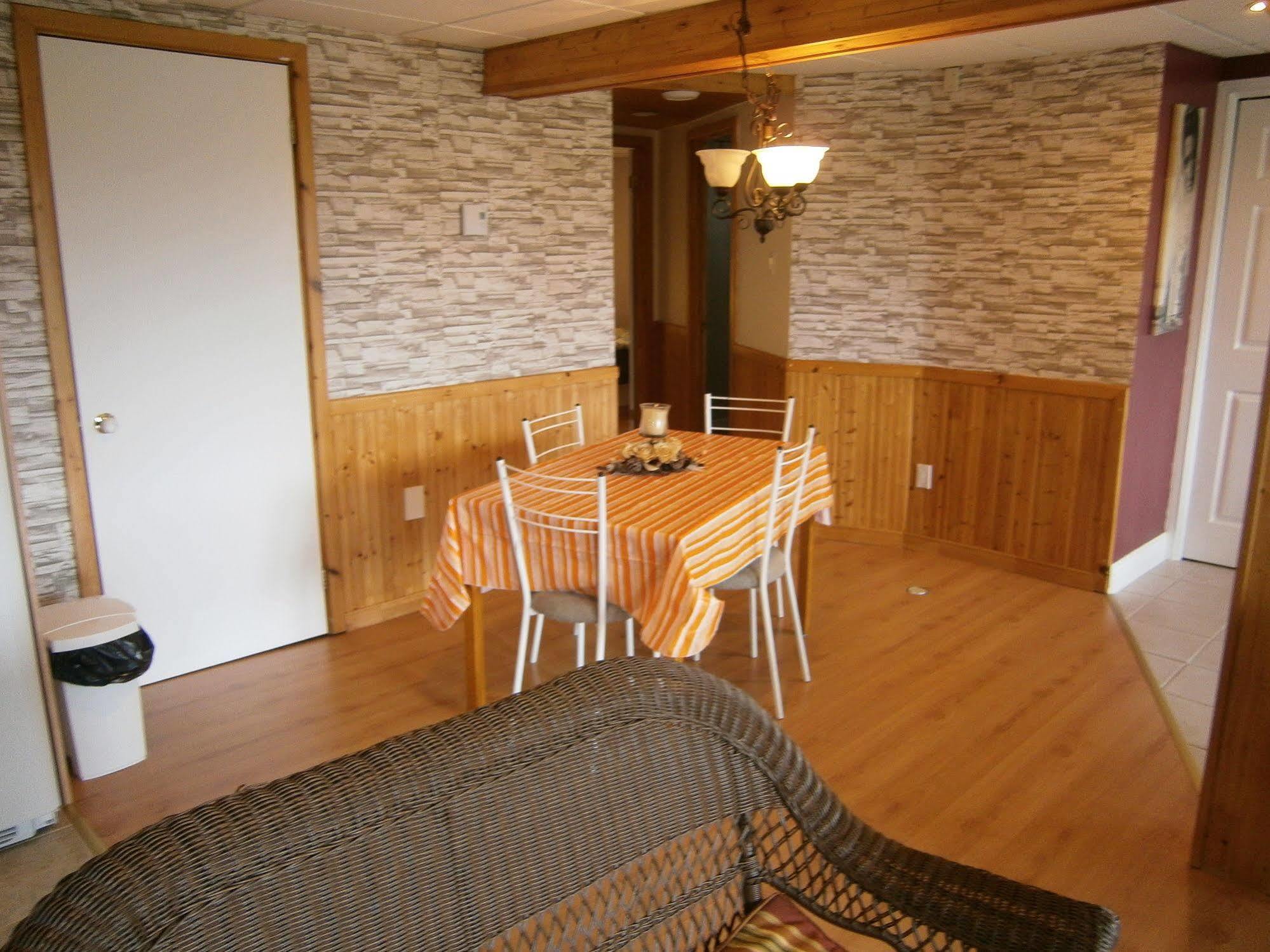 Panoramique Du Fjord Apartman LʼAnse-Saint-Jean Kültér fotó